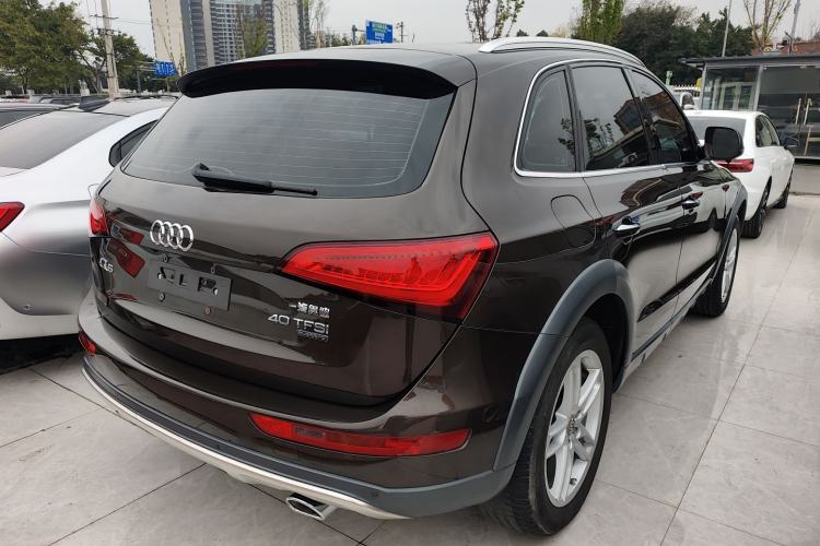 Used Audi Q5 2017 Plus 40 TFSI Technology Model