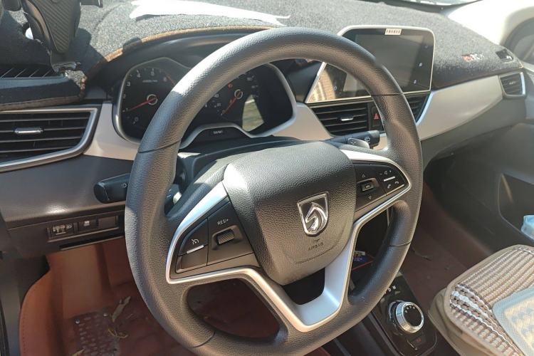 Used Baojun 310W 2018 1.5L Automatic Fashion Edition China VI