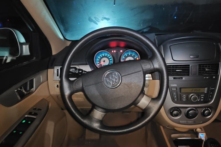 Used Buick Excelle 2013 1.5L Manual Classic Model
