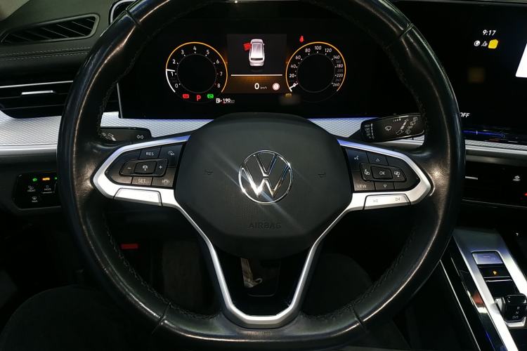 Used Volkswagen Tavendor 2023 330TSI Luxury Touring Edition Steering Wheel