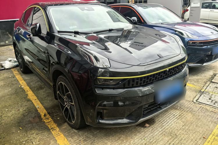 Used Lynk & Co 05 2020 2.0TD Two-Wheel Drive Shine Halo Exterior 2