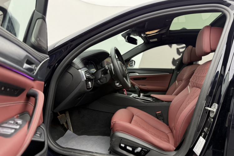 Used BMW 5 Series 2022 530Li Luxury Edition M Sport Package