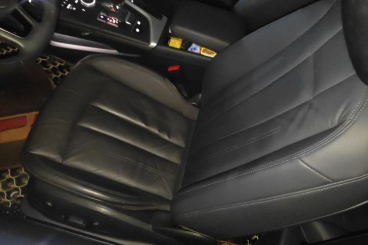 Used Audi A5 2019 Coupe 40 TFSI Fashion Edition China V Emission Standard Left Front Seat