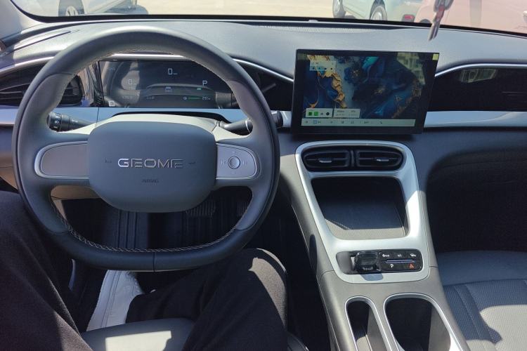 Used Geely Galaxy Geome 2025 310km Youth Edition Center Console