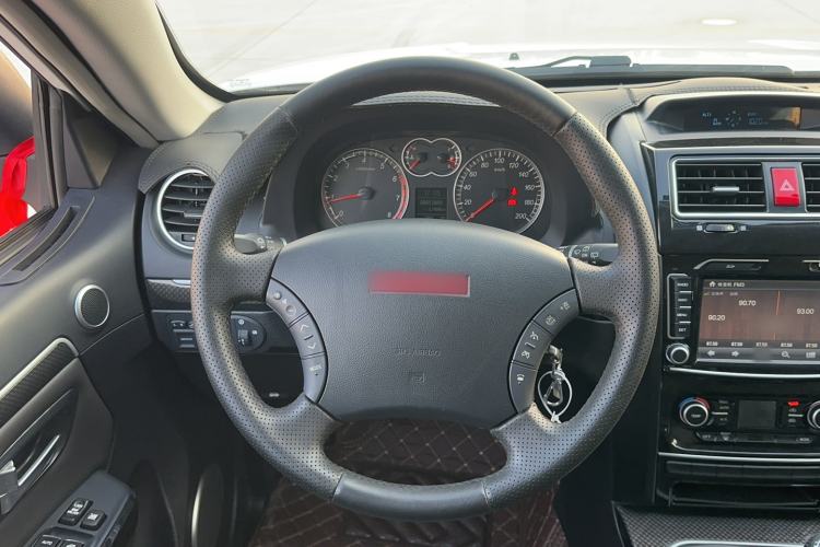 Used Haval H5 Classic 2015 2.0T Manual Two-Wheel Drive Advanced Version
