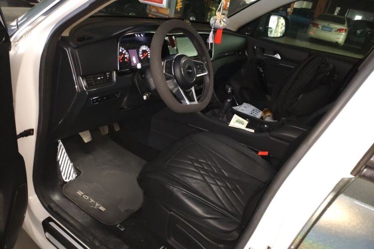 Used Zotye T600 Coupe 2017 1.5T Manual Luxury Model Driver Seat