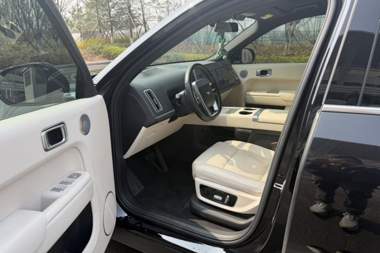 Used Li Auto L8 2023 Max model