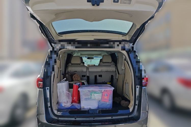 Used Buick GL8 2021 Land Cruiser Executive Class 652T Smart Luxury Model
