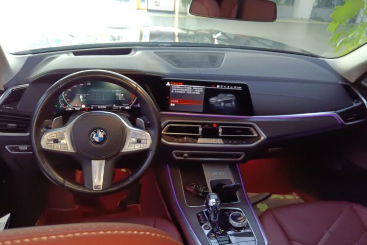 Used BMW X5 2022 Restyled xDrive 30Li Luxury Version M Sport Package
