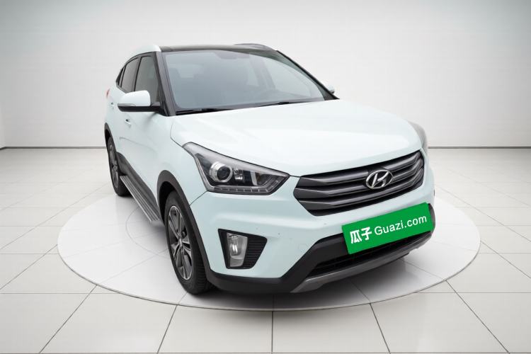Used Hyundai ix25 2015 1.6L Automatic Two-Wheel-Drive Deluxe DLX Model Exterior 2