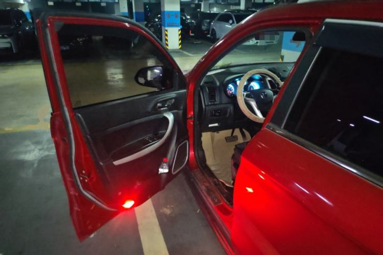 Used CHANGAN CS35 2015 1.6L Automatic Luxury Model China IV Standard
