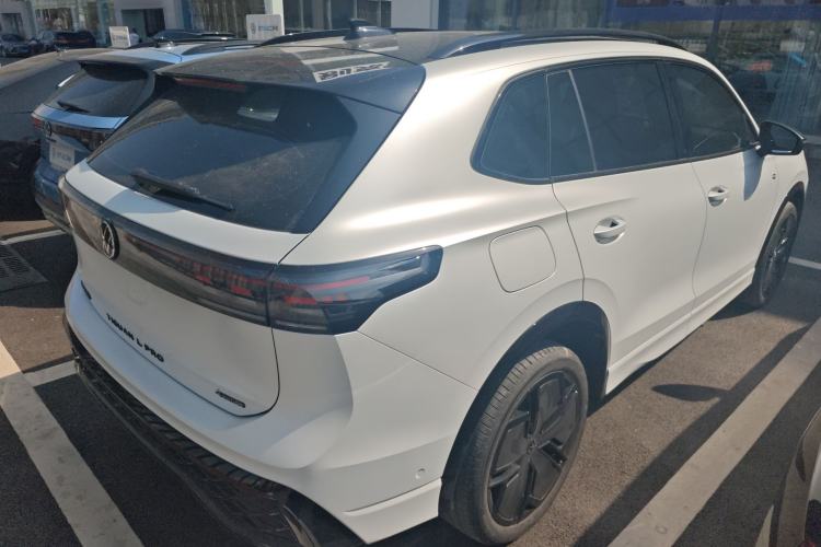 Used Volkswagen Tiguan L 2024 PRO 380TSI Four-Wheel Drive R-Line Prestige Edition Rear Right 45 Deg