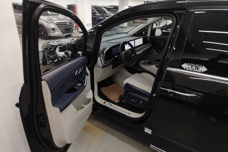 Used SAIC MAXUS G90 2022 2.0T Interstellar Flagship Edition