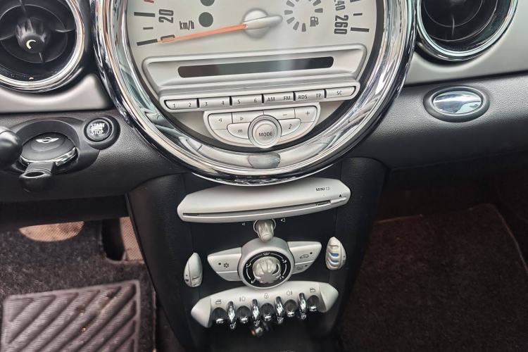 Used MINI 2010 1.6L COOPER Cheer
