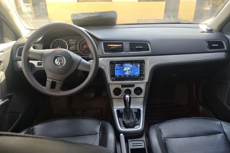 Used Volkswagen Gran Lavida 2013 1.6L Automatic Comfort Model