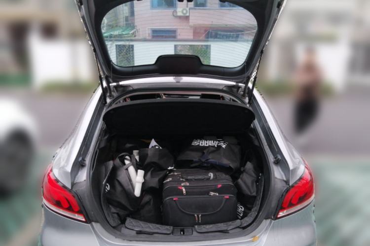 Used MG 6 2018 20T Automatic Trophy Premium Internet Edition China VI Standard Trunk