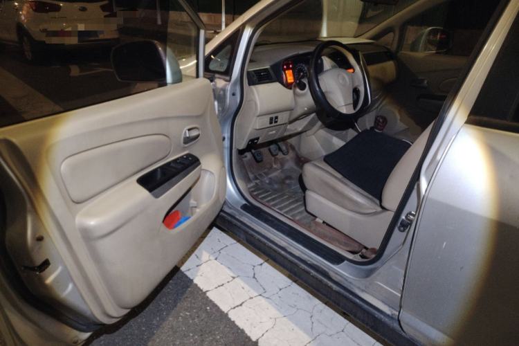 Used Venucia D50 2012 1.6L Manual Luxury Edition
