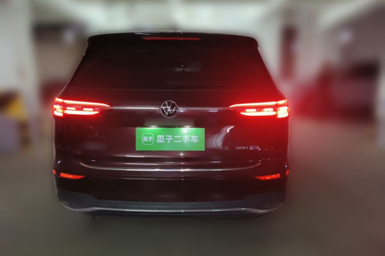 Used Volkswagen Viloran 2022 380TSI Luxury Edition
