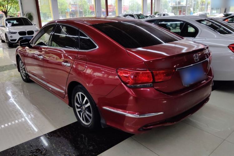 Used Honda Spirior 2015 2.0L Prestige Edition
