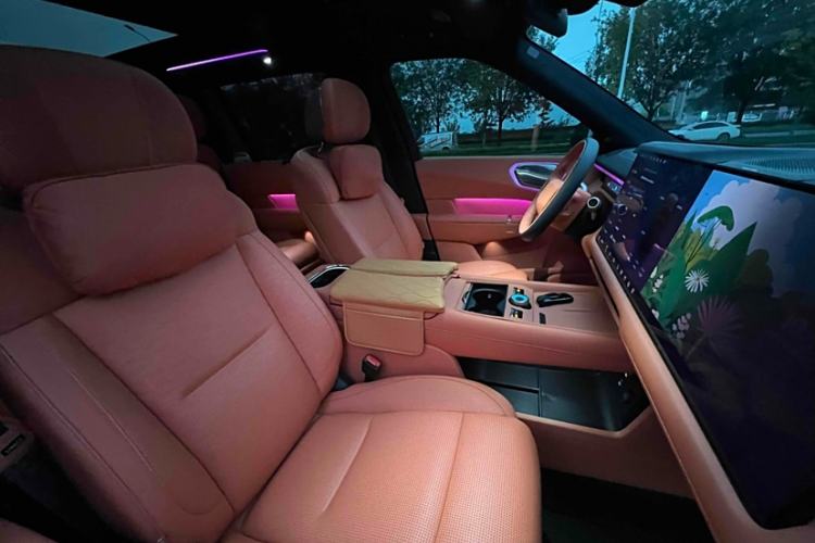 Used Lynk & Co 900 2025 2.0T Ultra
