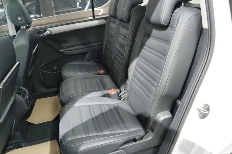 Used Volkswagen Touran 2016 Volkswagen Touran L 280TSI DSG Luxury Edition Left Rear Seat