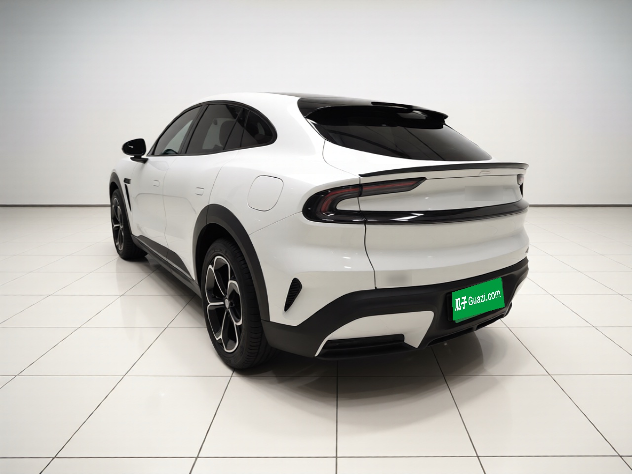 Xiaomi Auto YU7 2025 Ultra-Long Range Rear-Wheel Drive Version — снимка 4