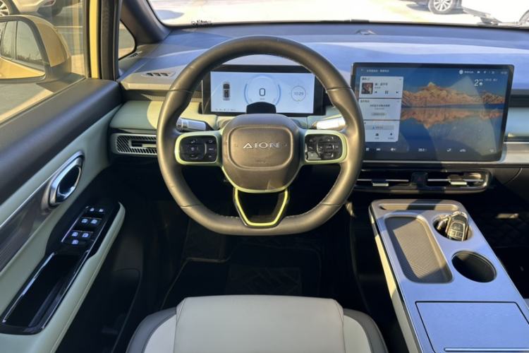 Used AION Y 2023 Plus 510 Tech Edition