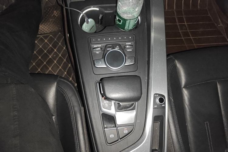 Used Audi A4L 2019 40 TFSI Fashion Edition China VI Emission Standard
