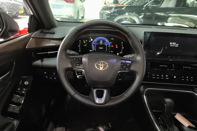 Used Toyota Avalon 2024 Dual-Motor 2.0L Premium Edition