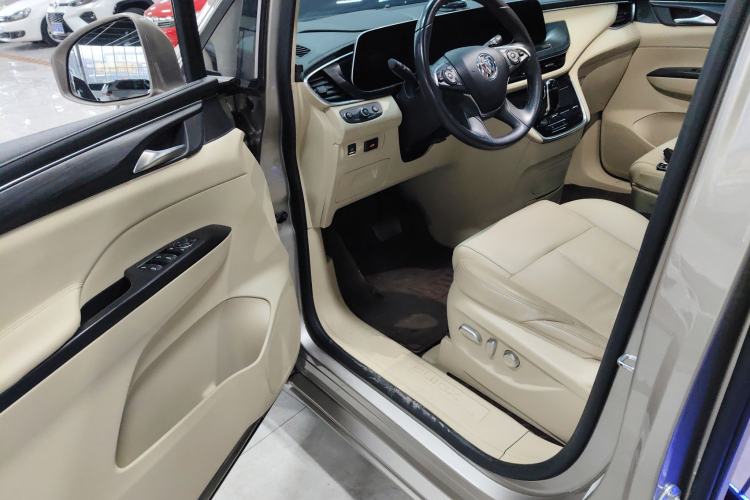 Used Buick GL8 2023 ES Lu Zun Deluxe Model
