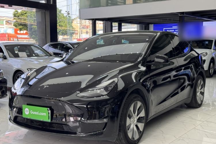 Used Tesla Model Y 2023 Long-Range All-Wheel-Drive Version