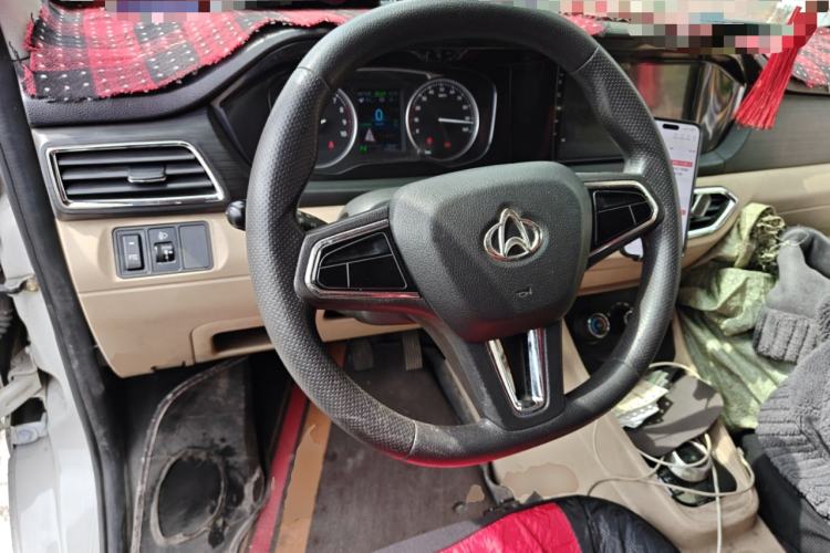 Used CHANGAN KUAYUE Xing V7 EV 2022 Standard Model 240 km Steering Wheel
