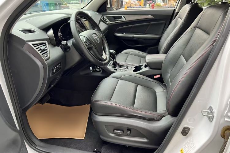 Used CHANGAN CS75 2014 1.8T Automatic Prestige Model China IV Standard
