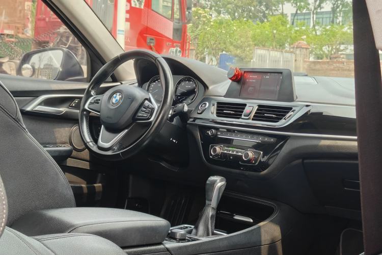 Used BMW 1 Series 2018 118i Sport Edition Interior 2