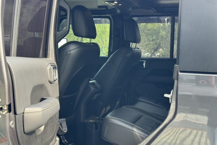 Used Jeep Gladiator 2022 3.6L Pioneer Edition