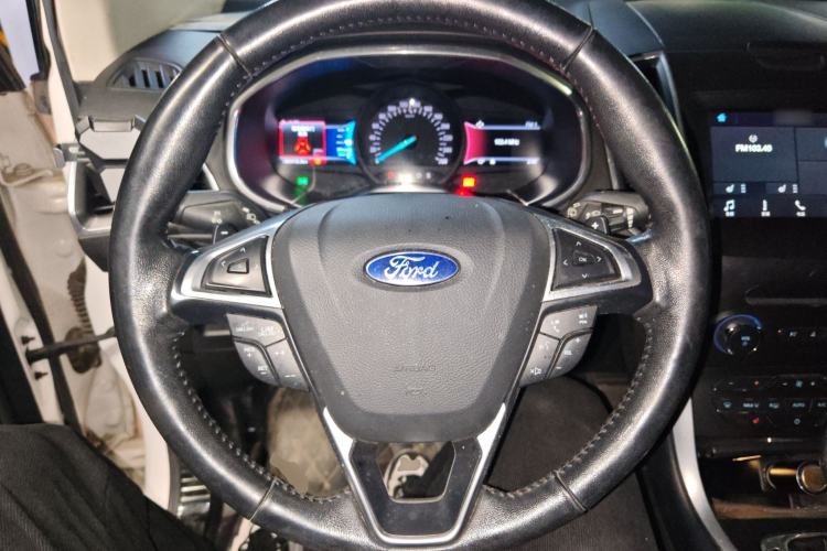 Used Ford Edge 2016 EcoBoost 245 Two-Wheel-Drive Titanium 7-Seater