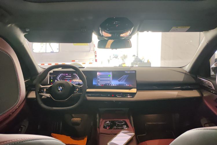 Used BMW 5 Series 2024 530Li Luxury Package Premium Edition
