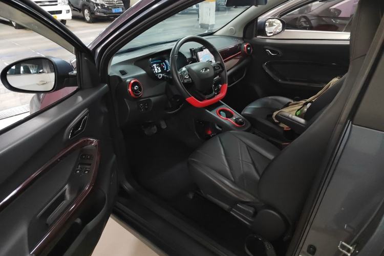 Used Chery QQ Little Ant 2022 Revised Version Sweet Pink Edition Half-Sugar Version Lithium Iron Phosphate 30.7 kWh 30 kW 301 km Driver Seat