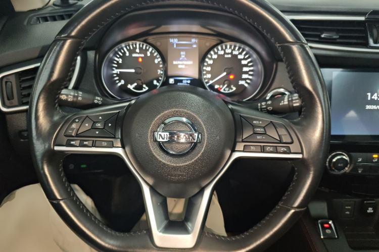 Used Nissan Qashqai 2019 2.0L CVT Luxury Edition Steering Wheel