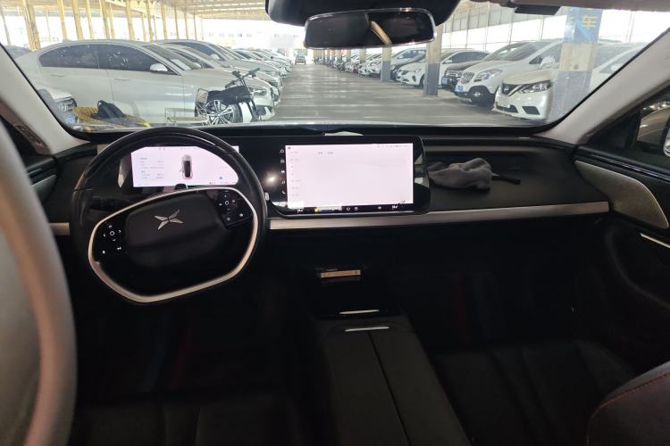 Used XPeng P7 2022 625E Center Console