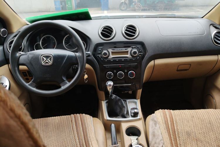 Used JMC Yusheng S350 2011 2.4T Two-Wheel-Drive Luxury 5-Seater