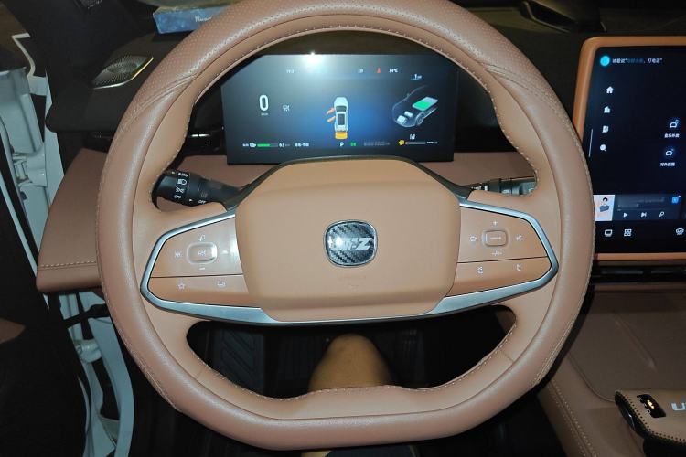 Used CHANGAN UNI-Z New Energy 2024 Blue Whale Smart Electric iDD 125km Beyond Edition
