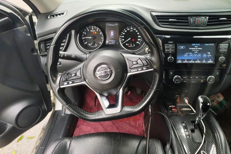 Used Nissan X-Trail 2019 2.0L CVT Comfort Edition 2WD Steering Wheel
