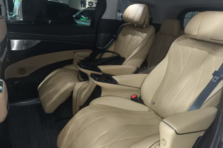 Used Denza D9 2025 EV Intelligent Driving Edition 620 Luxury Model
