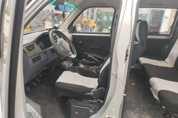 Used Jinbei Hiace X30 