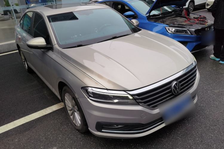 Used Volkswagen Lavida 2021 280TSI DSG Comfort Edition Front Right 45 Deg