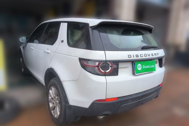 Used Land Rover Discovery Sport 2018 240 PS PURE Edition Rear Left 45 Deg