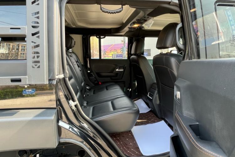 Used BAIC Off-Road BJ40 2016 40L 2.3T Automatic All-Wheel Drive Premium Edition Interior 4