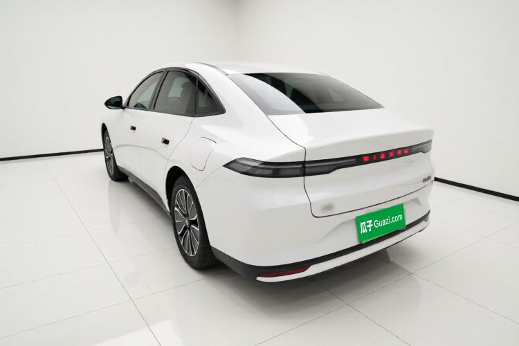 Used Nissan N6 2026 Model 180 Max Exterior 2