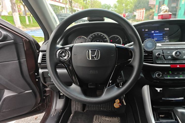 Used Honda Accord 2016 2.0L Comfort Edition
